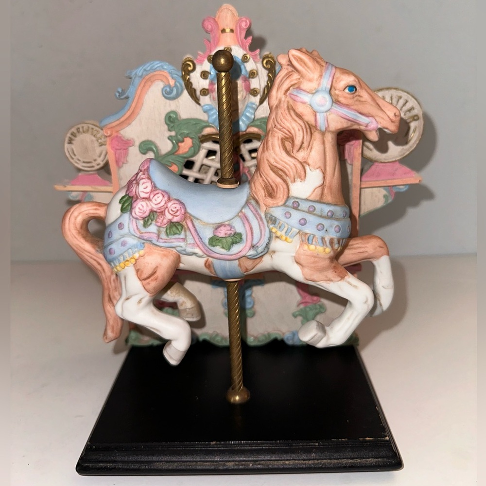 Willitts Wurlitzer Carousel Horse Music Box #8286 "As Time Goes By"